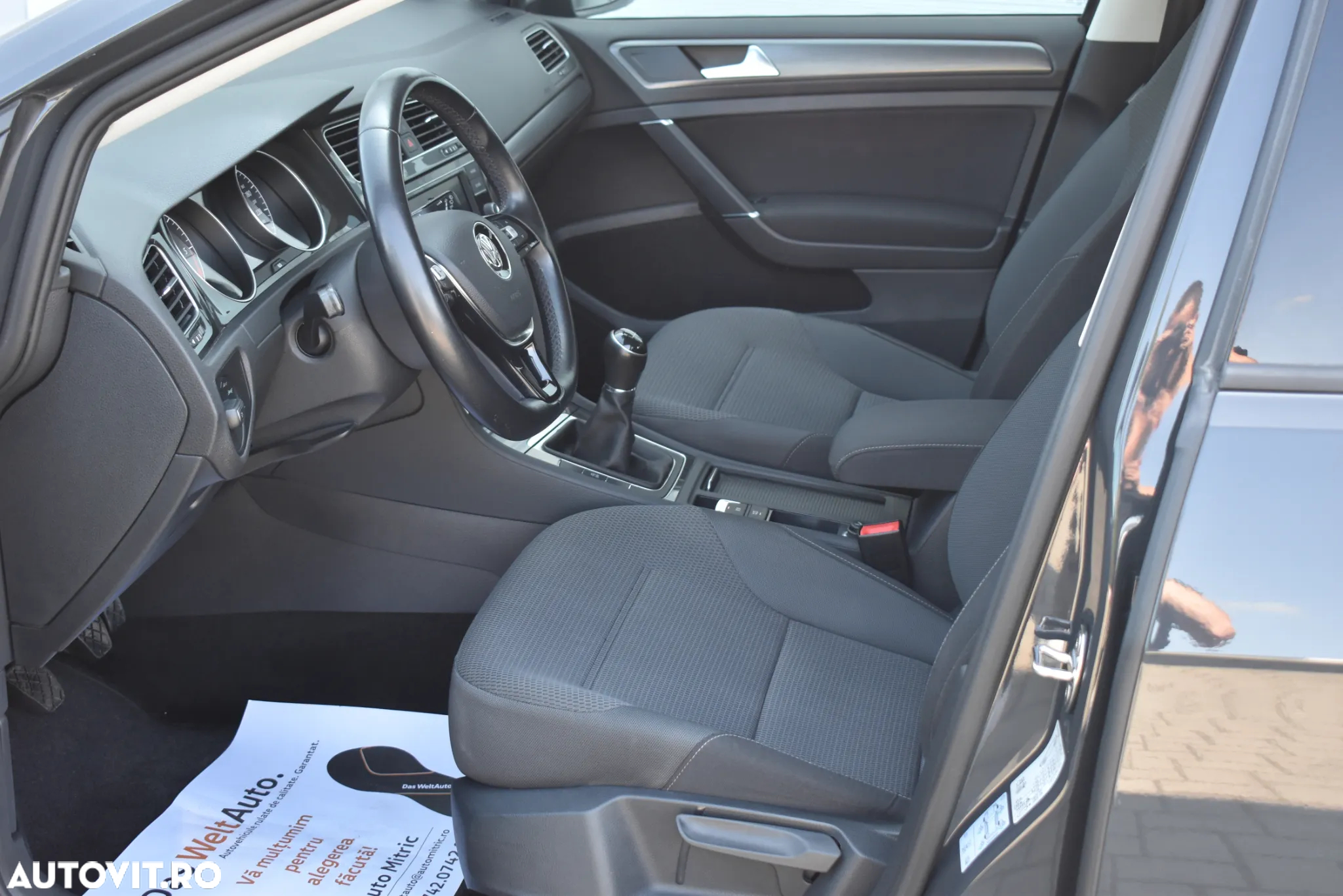 Volkswagen Golf 1.6 TDI Comfortline - 5
