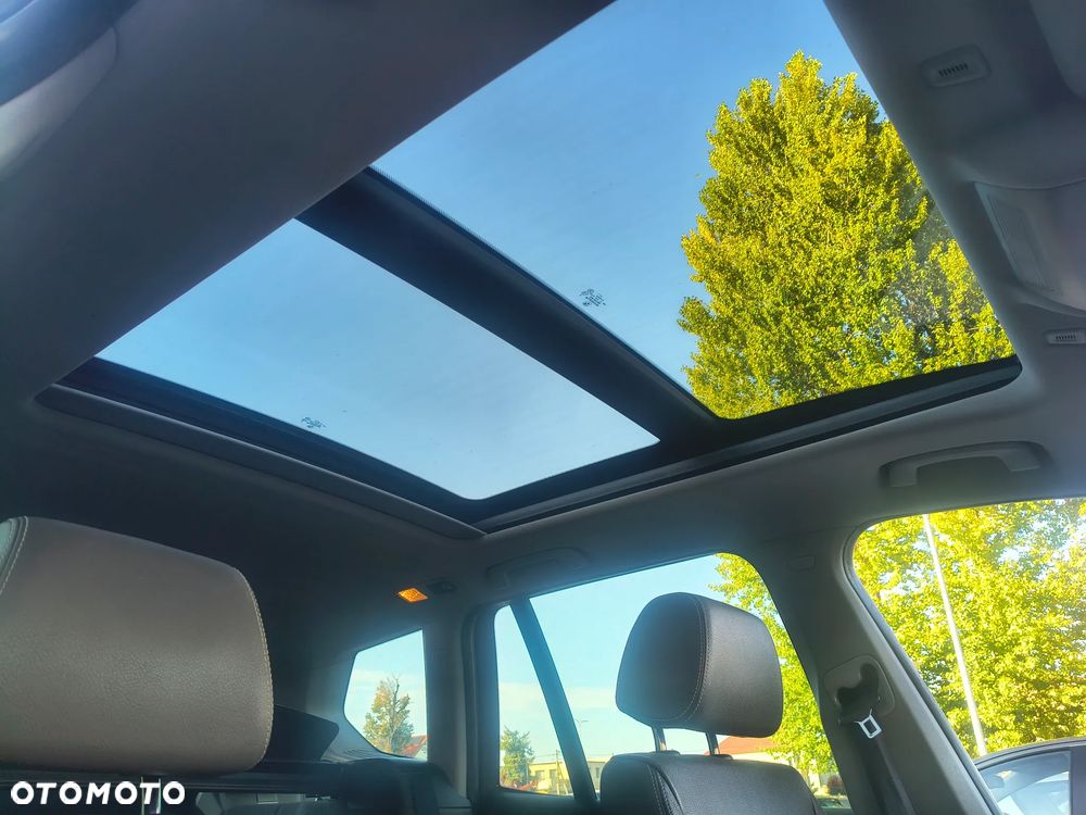 BMW X3 2012 photo 3