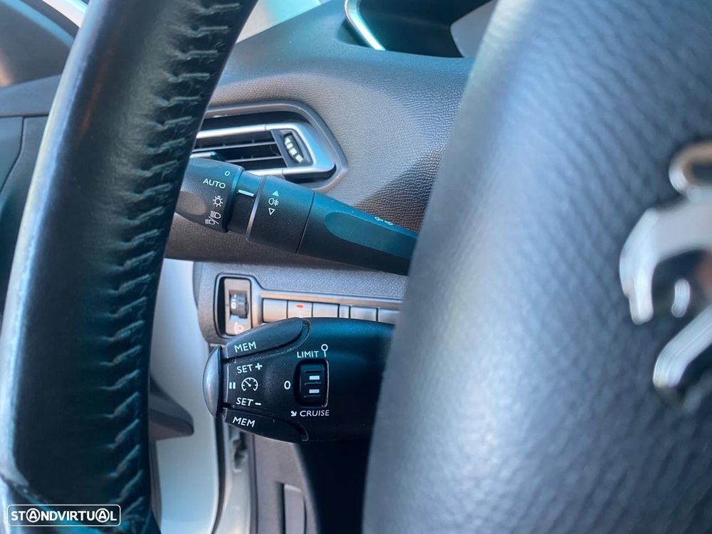 Peugeot 308 SW BlueHDi 100 Stop & Start Active - 12