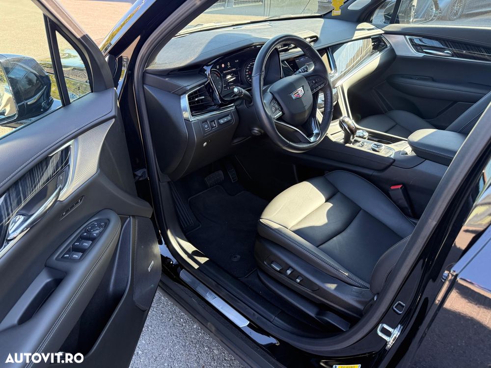 Cadillac XT6 - 8