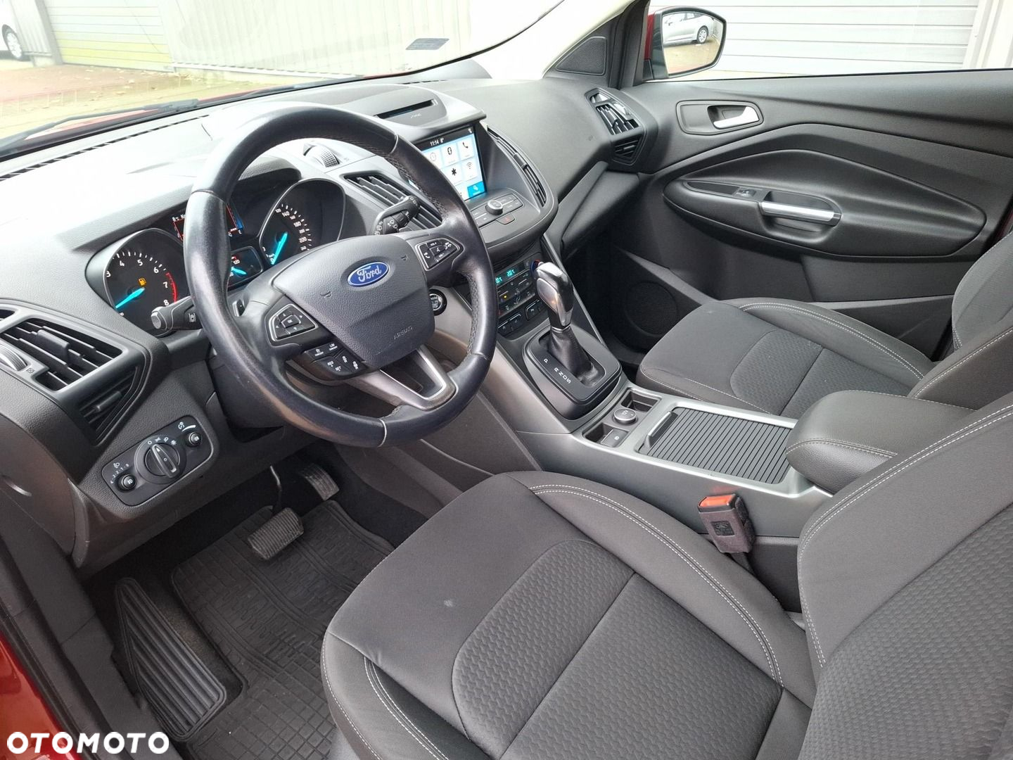 Ford Kuga - 12