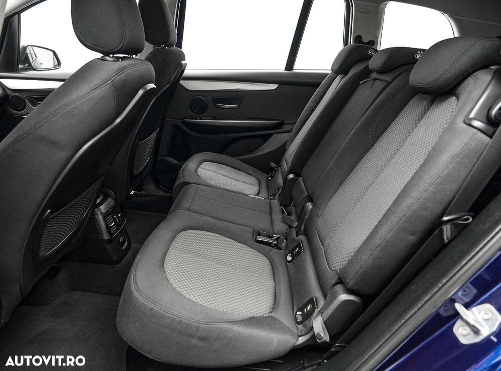 BMW Seria 2 216d Luxury Line - 16