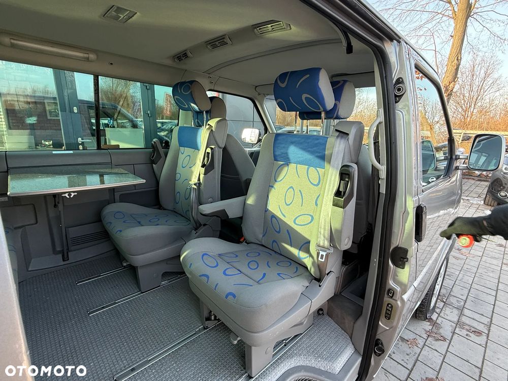 Volkswagen Multivan Standard - 28