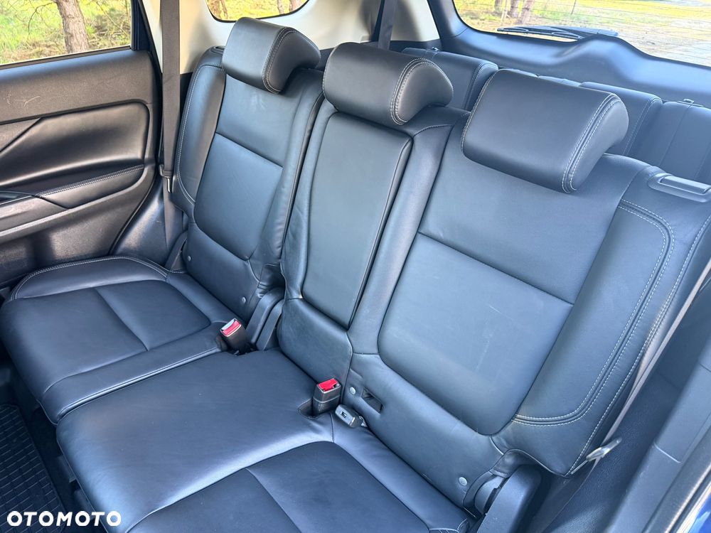 Mitsubishi Outlander 2.0 Instyle SDA 4WD CVT - 25