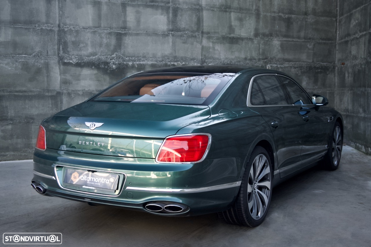 Bentley Flying Spur Hybrid - 5