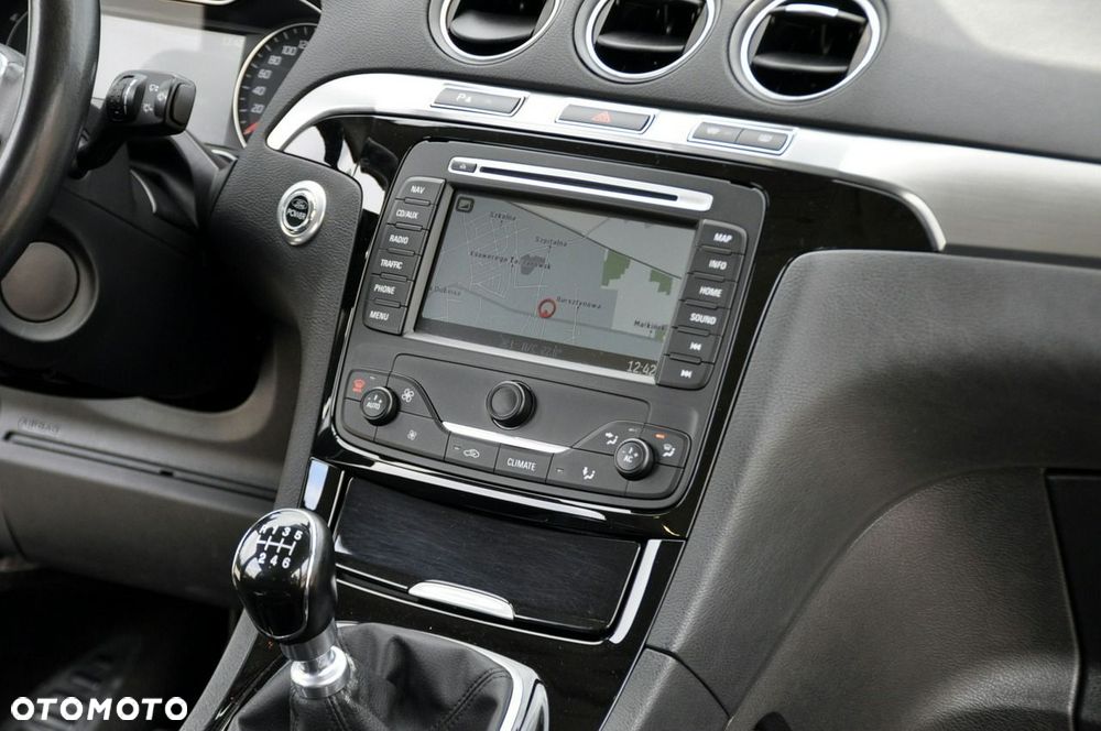 Ford S-Max - 26