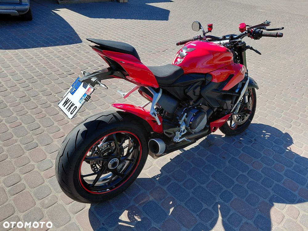 Ducati Streetfighter V2 - 5