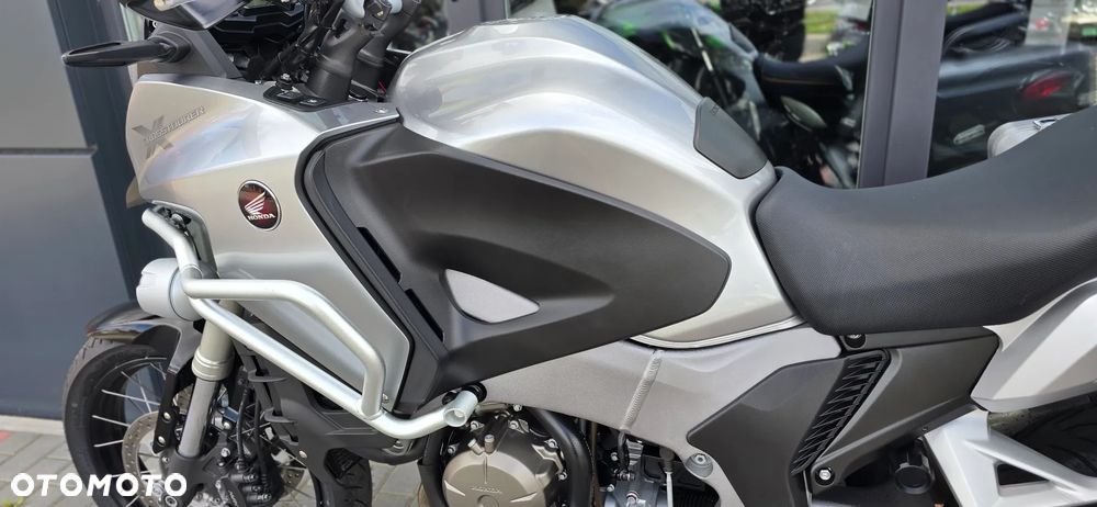 Honda VFR - 38