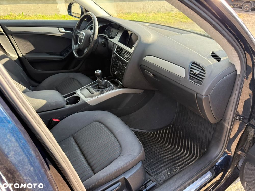 Audi A4 Avant - 6