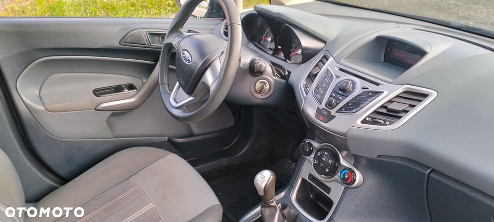 Ford Fiesta - 36