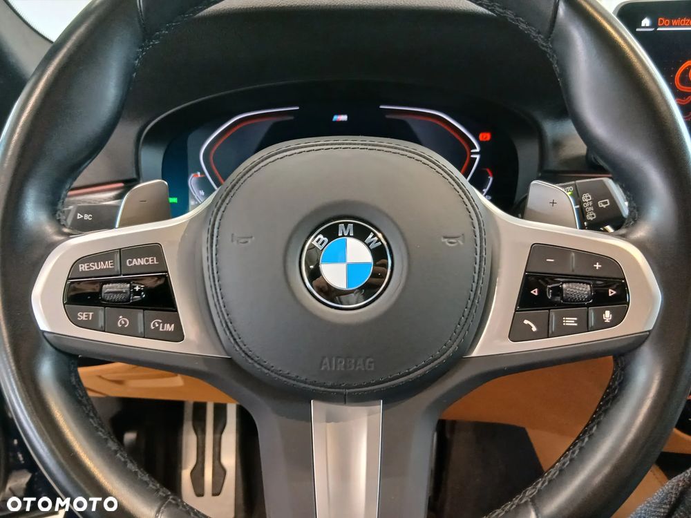 BMW Seria 5 530i xDrive mHEV M Sport sport - 16