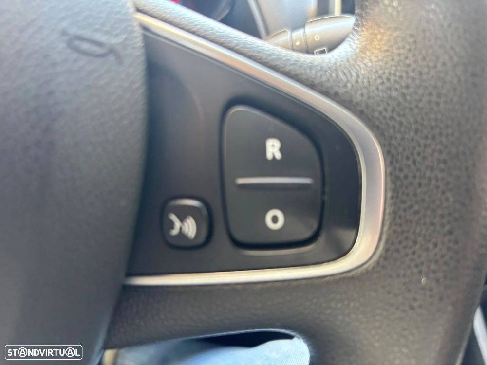 Renault CLIO 1.5 dCI 75cv - ZEN - AC - IVA DEDUTÍVEL - 30