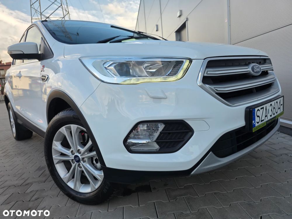 Ford Kuga 1.5 TDCi FWD Trend - 23