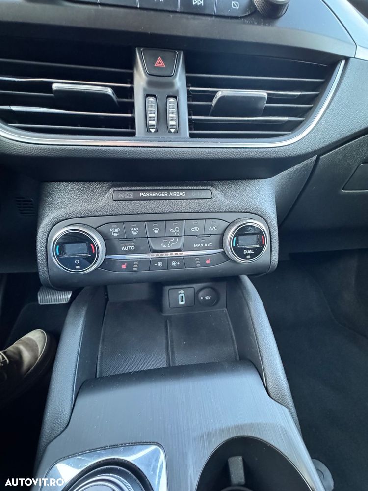 Ford Focus - 13