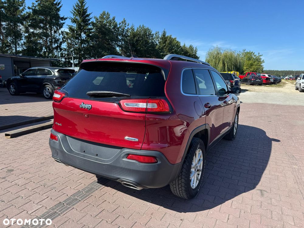 Jeep Cherokee - 3