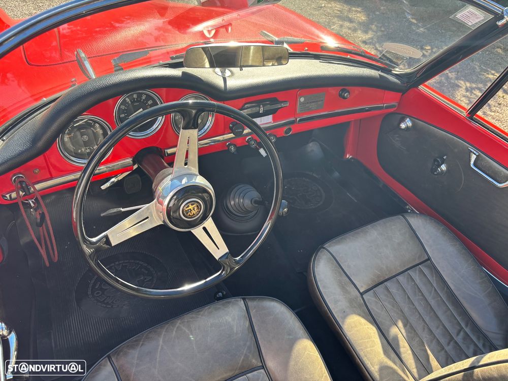 Alfa Romeo Spider - 2