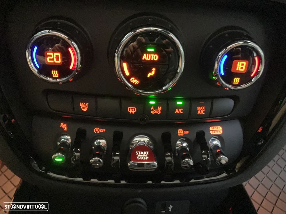 MINI Clubman John Cooper Works Premium P. JCW Plus Auto - 31