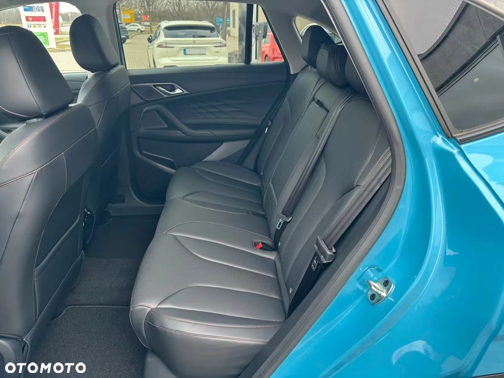 MG HS 1.5 T-GDI Excite DCT - 10