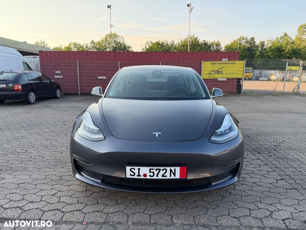 Tesla Model 3 Langstreckenbatterie Allradantrieb Dual Motor - 15