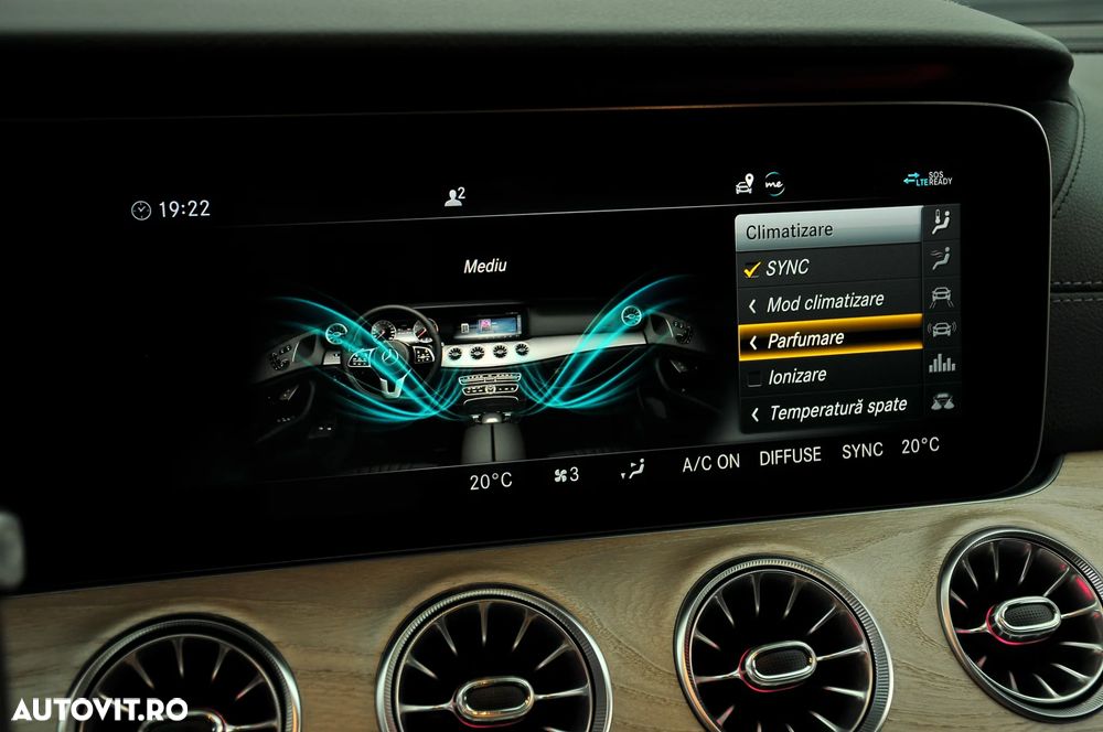 Mercedes-Benz CLS - 25