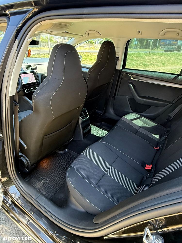 Skoda Octavia 2.0 TDI DSG Selection - 10