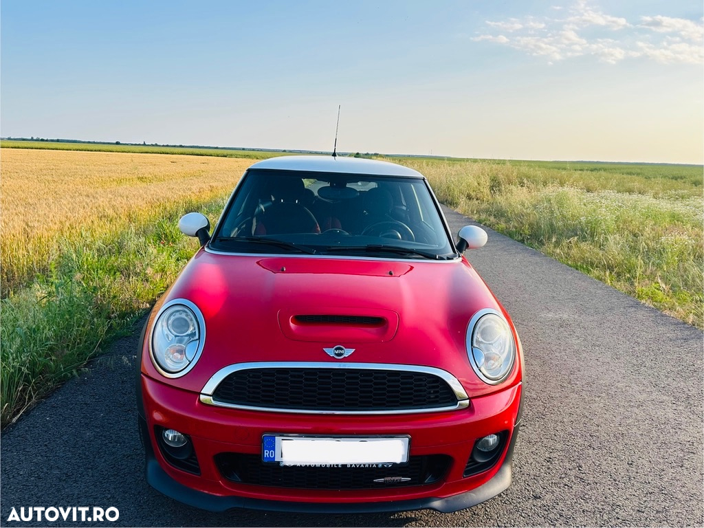 Mini John Cooper Works Coupe - 3
