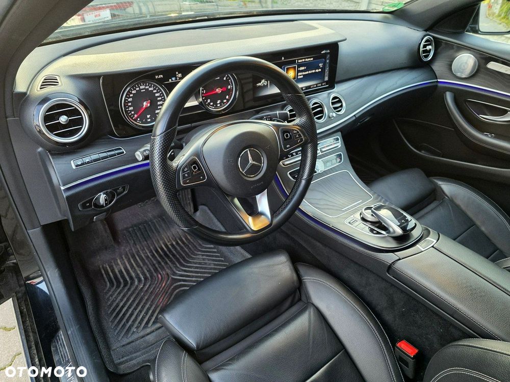 Mercedes-Benz Klasa E 220 d T 9G-TRONIC Avantgarde - 12