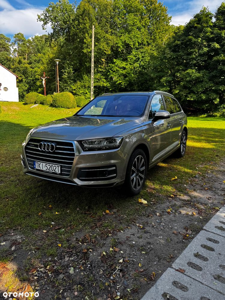Audi Q7 - 1