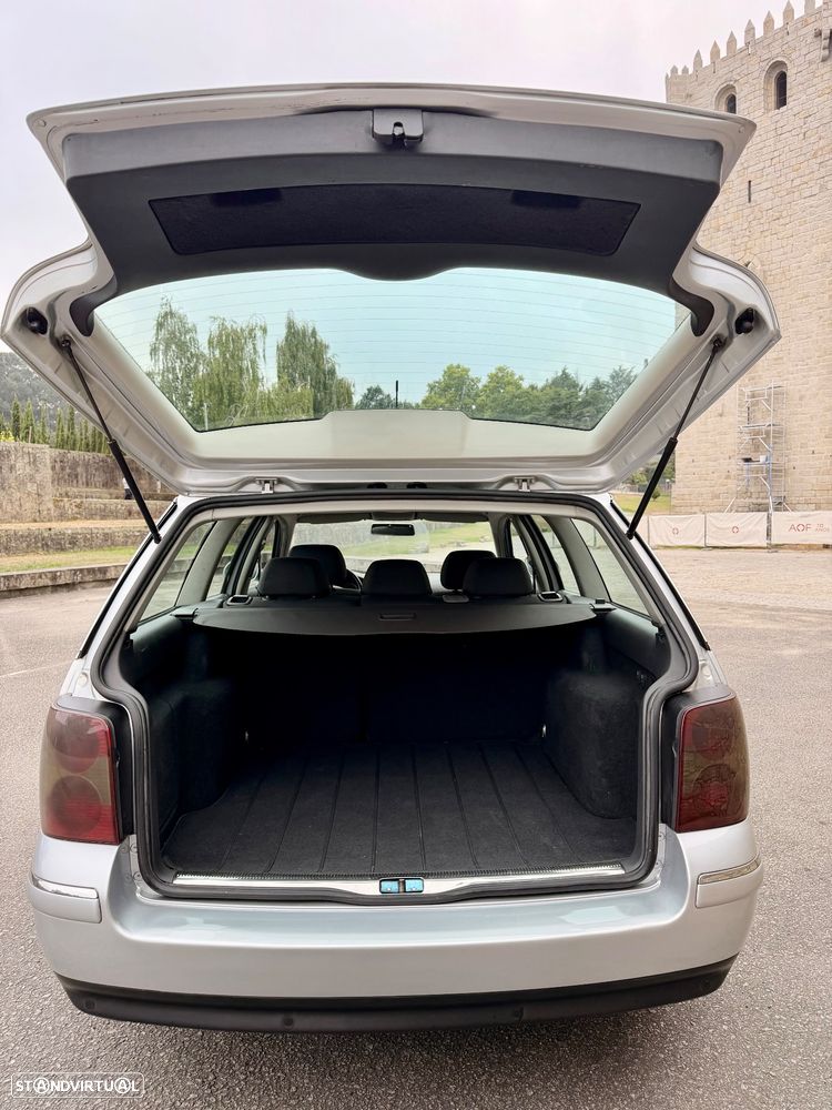 VW Passat Variant 1.9 TDi Trendline - 15