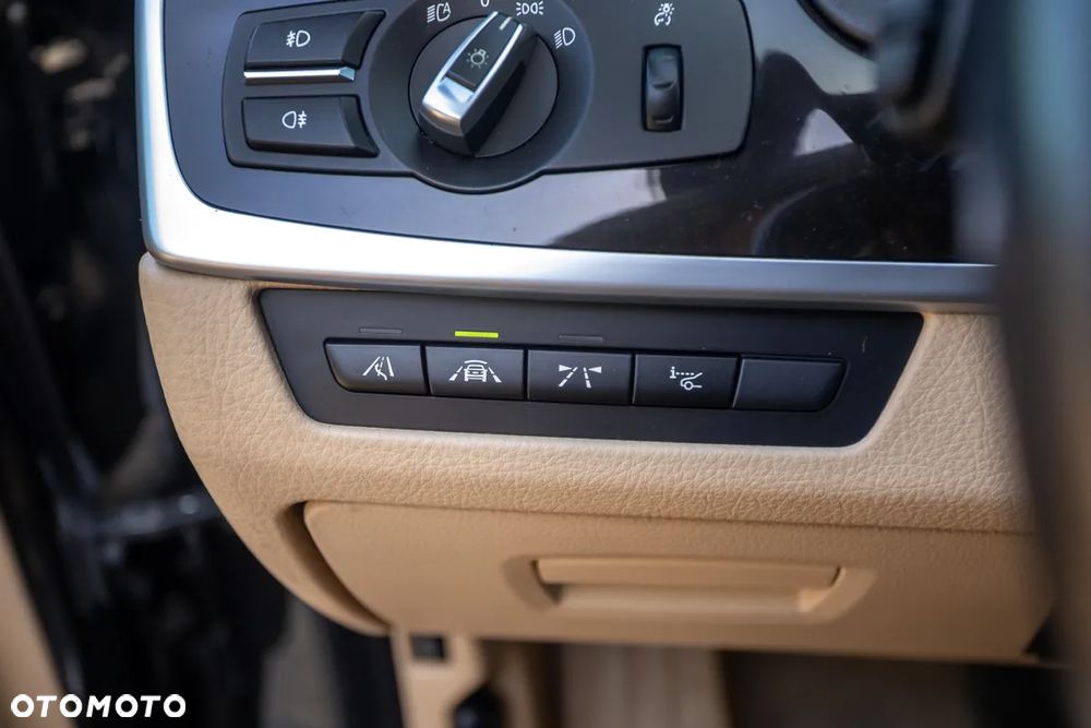 BMW Seria 5 530d xDrive Luxury Line - 26