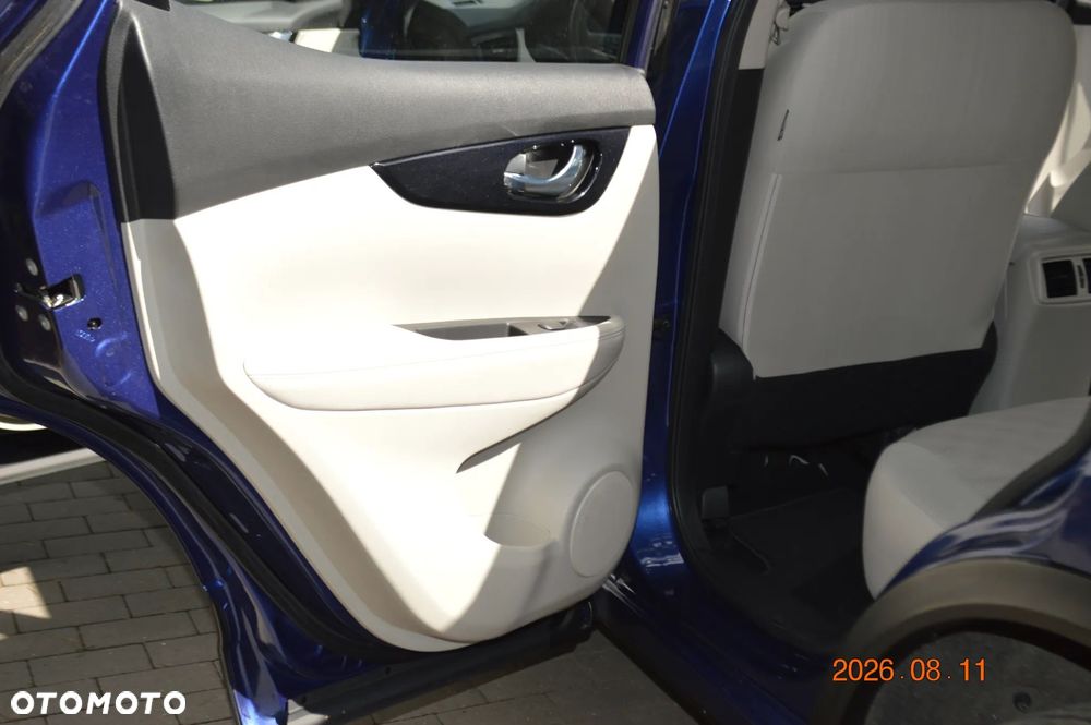 Nissan Rogue - 14