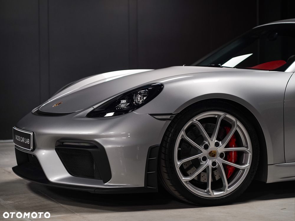 Porsche 718 Spyder - 2