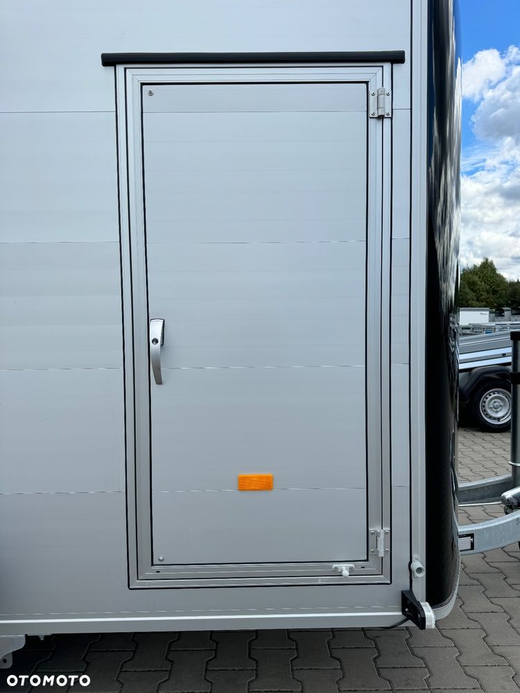 Debon C400 ALU + drzwi boczne | 315x164 cm | DMC 750 - 1300 kg - 8