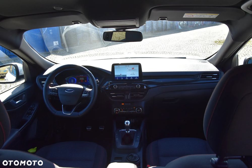 Ford Kuga 1.5 EcoBoost ST-LINE X - 9