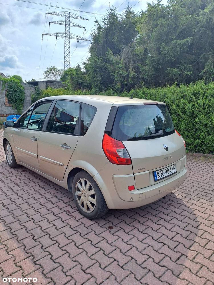 Renault Scenic 1.5 dCi Alize - 9