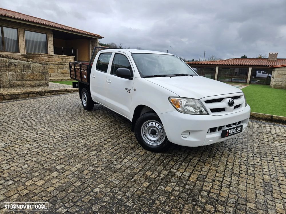 Toyota HILUX 5 LUGARES 2.5 CC 102 CV - 1