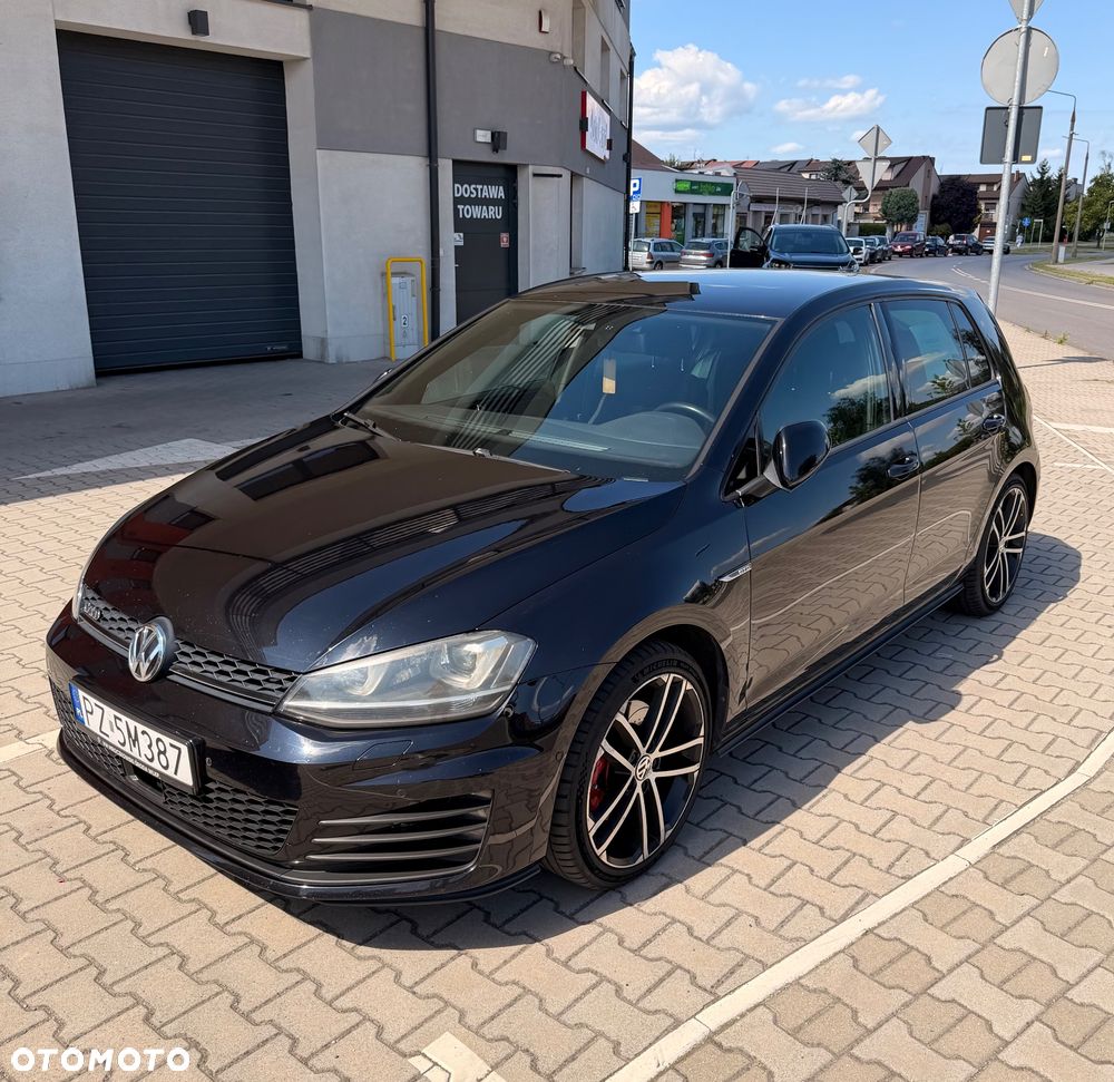 Volkswagen Golf 2.0 TDI BMT GTD - 4