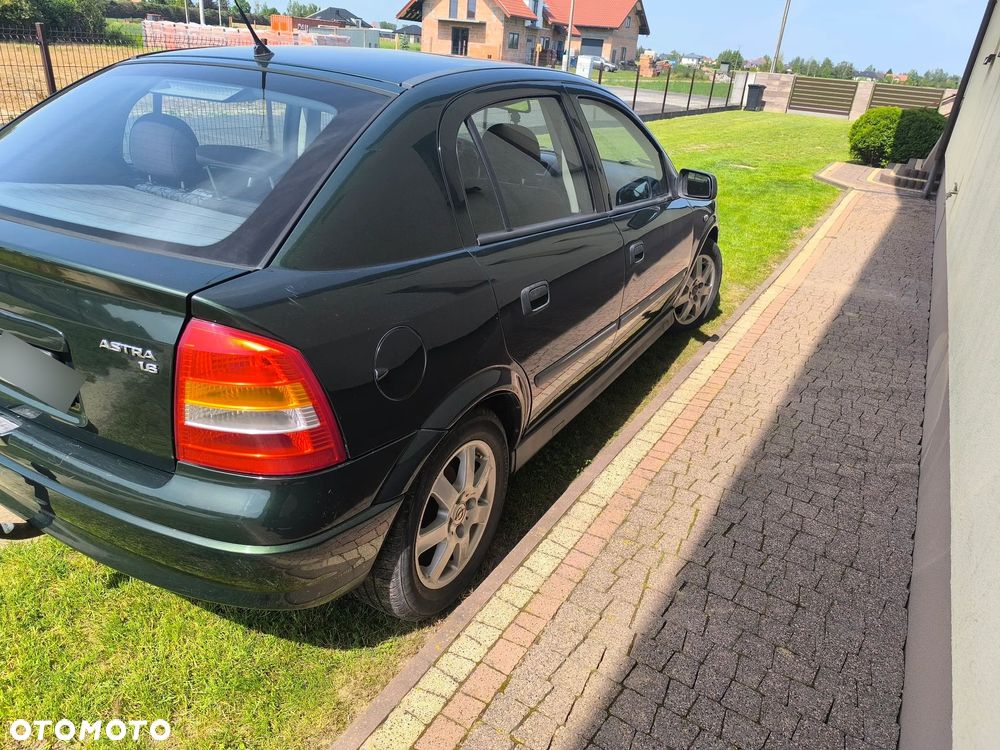 Opel Astra - 25