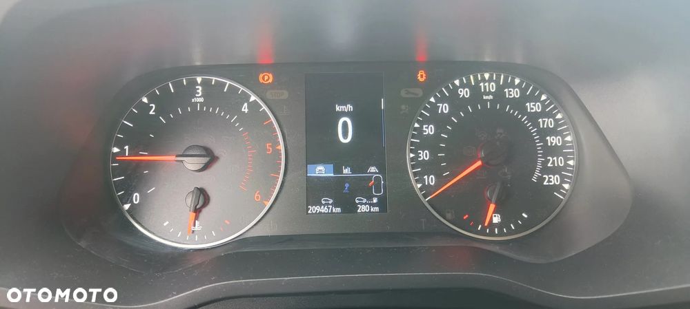 Renault Trafic 2.0 dCi - 12