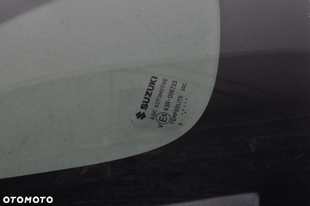 SUZUKI S-CROSS SZYBA KAROSERYJNA LEWY TYŁ TYLNA 24R - 2