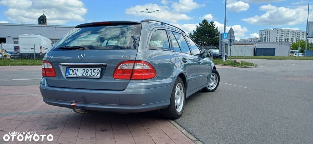Mercedes-Benz Klasa E 220 CDI T Classic - 5