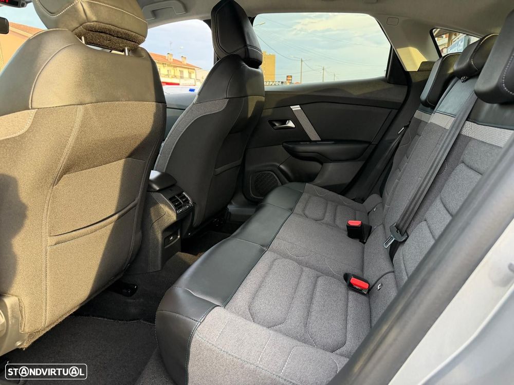 Citroën C4 1.2 PureTech Shine - 10