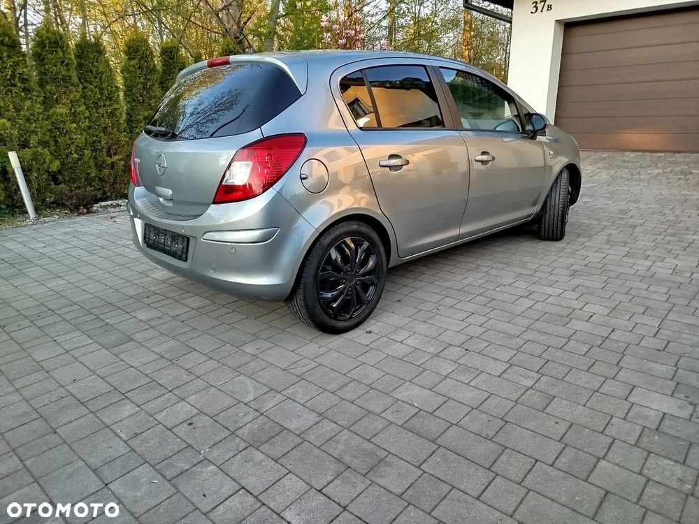 Opel Corsa 1.4 16V Edition 111 Jahre - 8