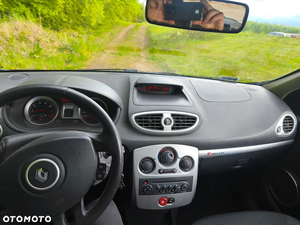 Renault Clio 1.2 16V Ripcurl - 17
