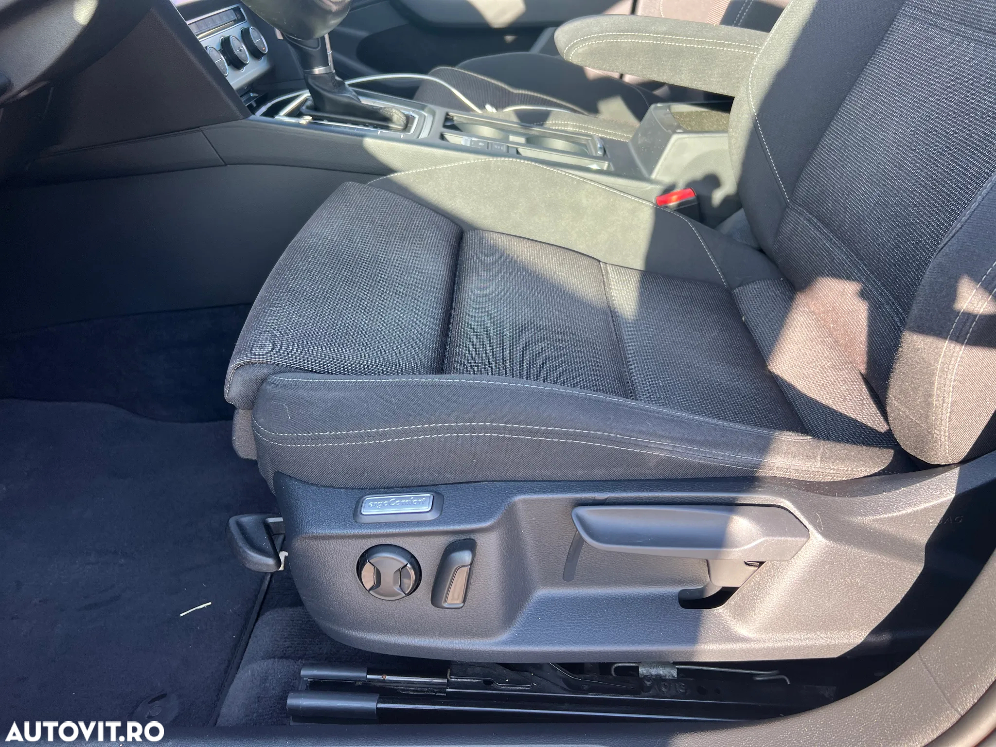 Volkswagen Passat Variant 2.0 TDI DSG Comfortline - 16