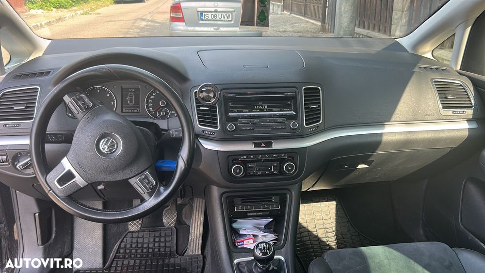 Volkswagen Sharan - 8