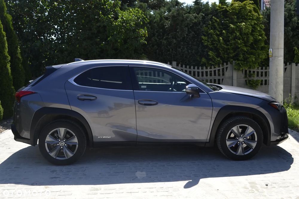 Lexus UX 250h Prestige 2WD - 11