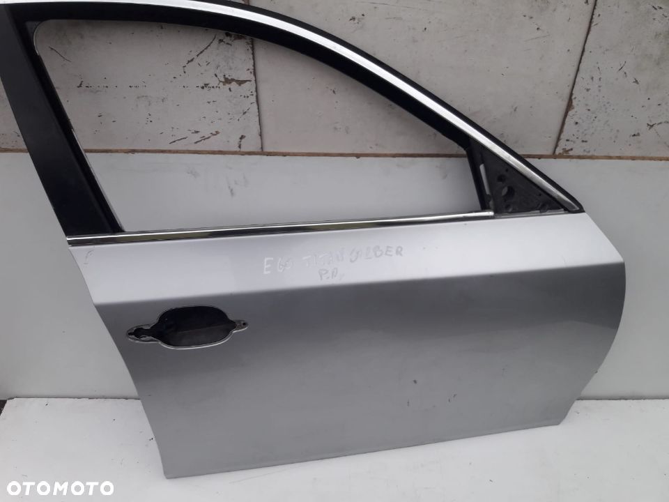 DRZWI PRAWE PRZEDNIE BMW E60 TITANSILBER - 1
