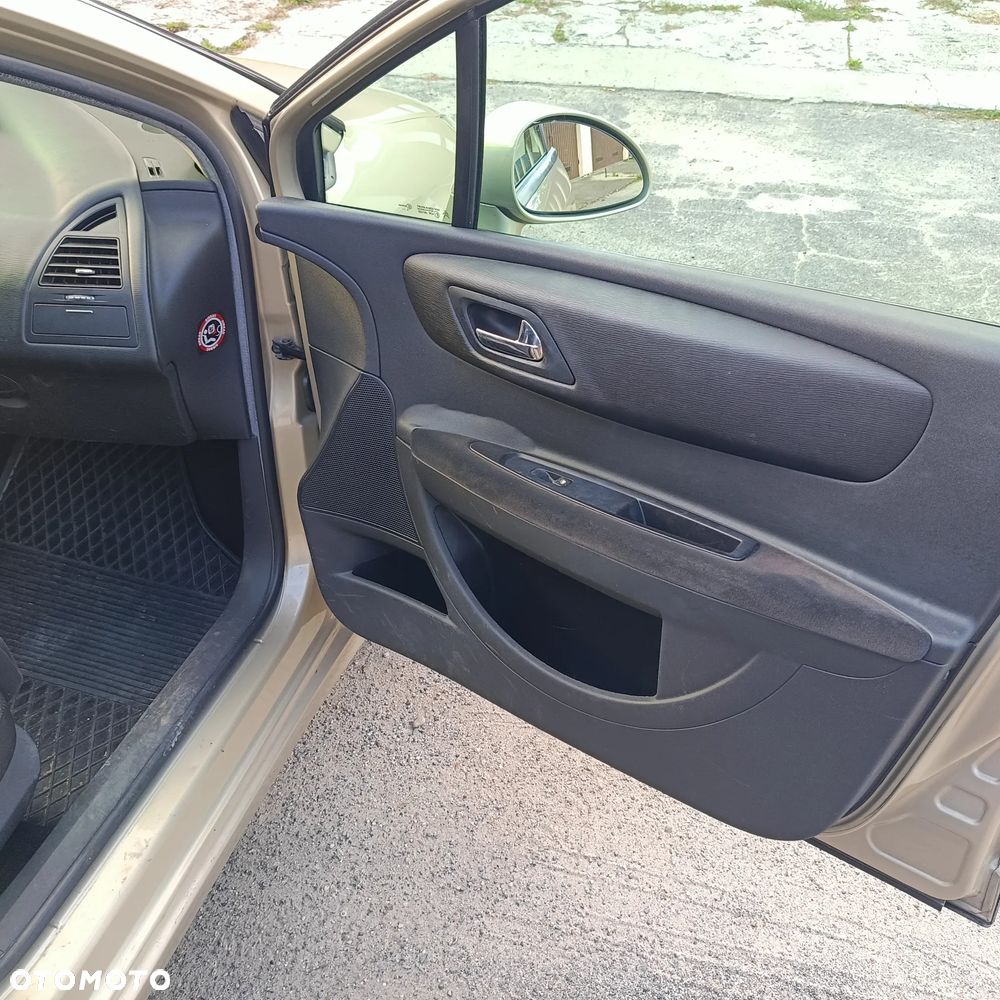 Citroën C4 - 14