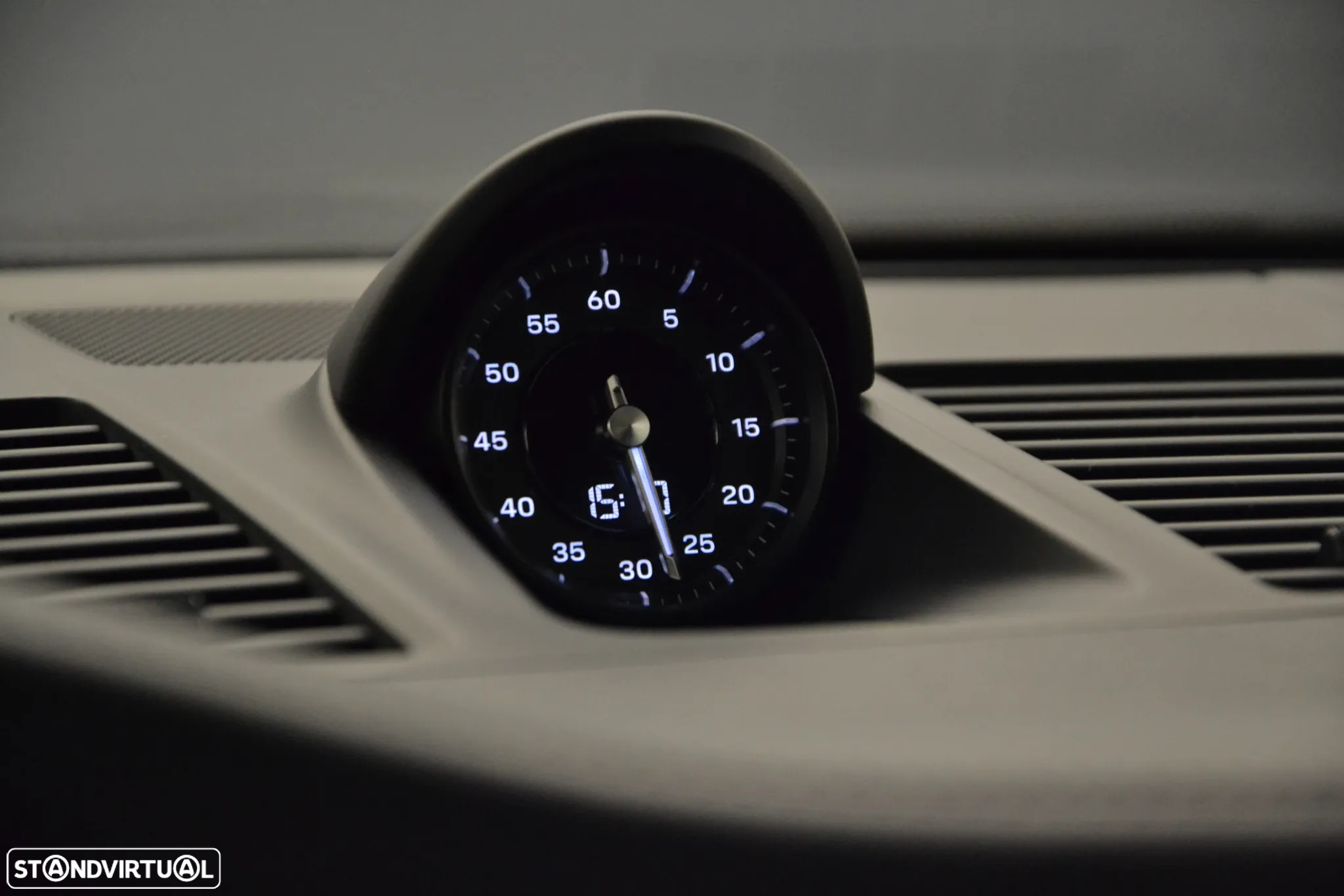 Porsche 911 (992) Carrera 4 GTS PDK - 32